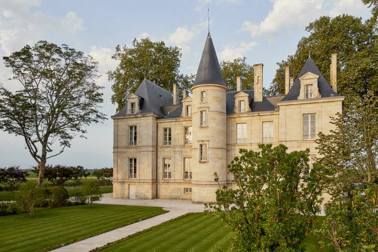 Excellent 2020 En Primeur reviews for Château Pichon Comtesse and Château de Pez